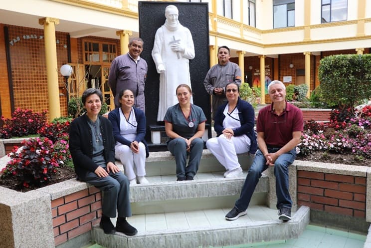 Laicos hospitalarios reunidos en la Congregación