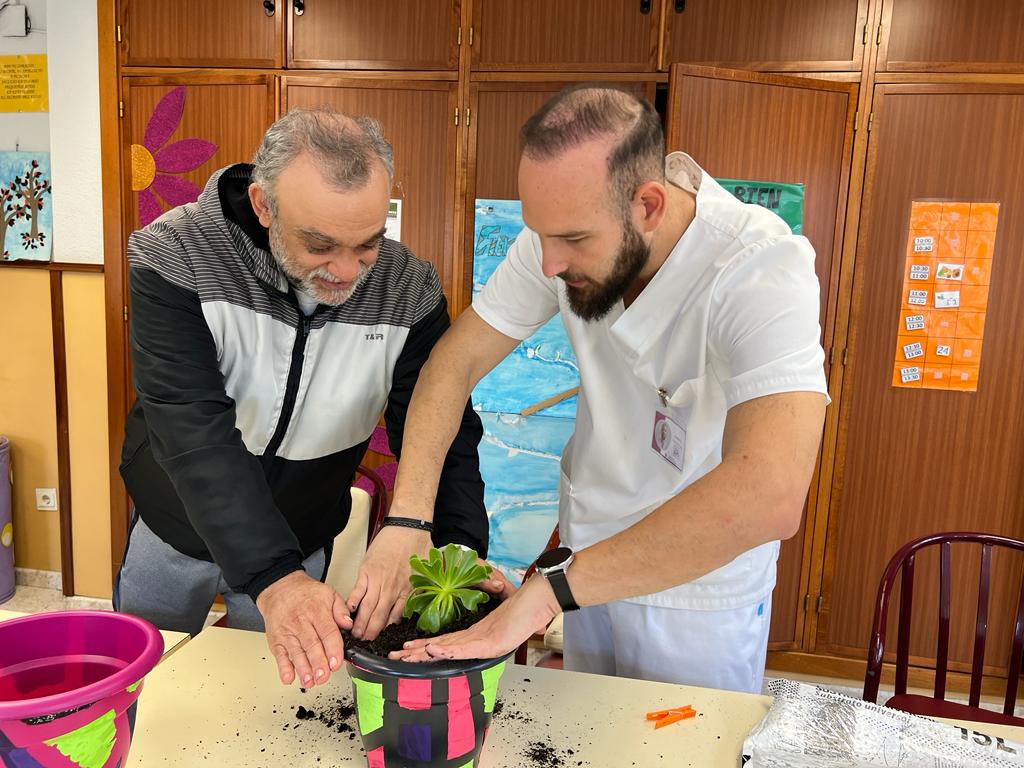 Dos voluntarios de HSC