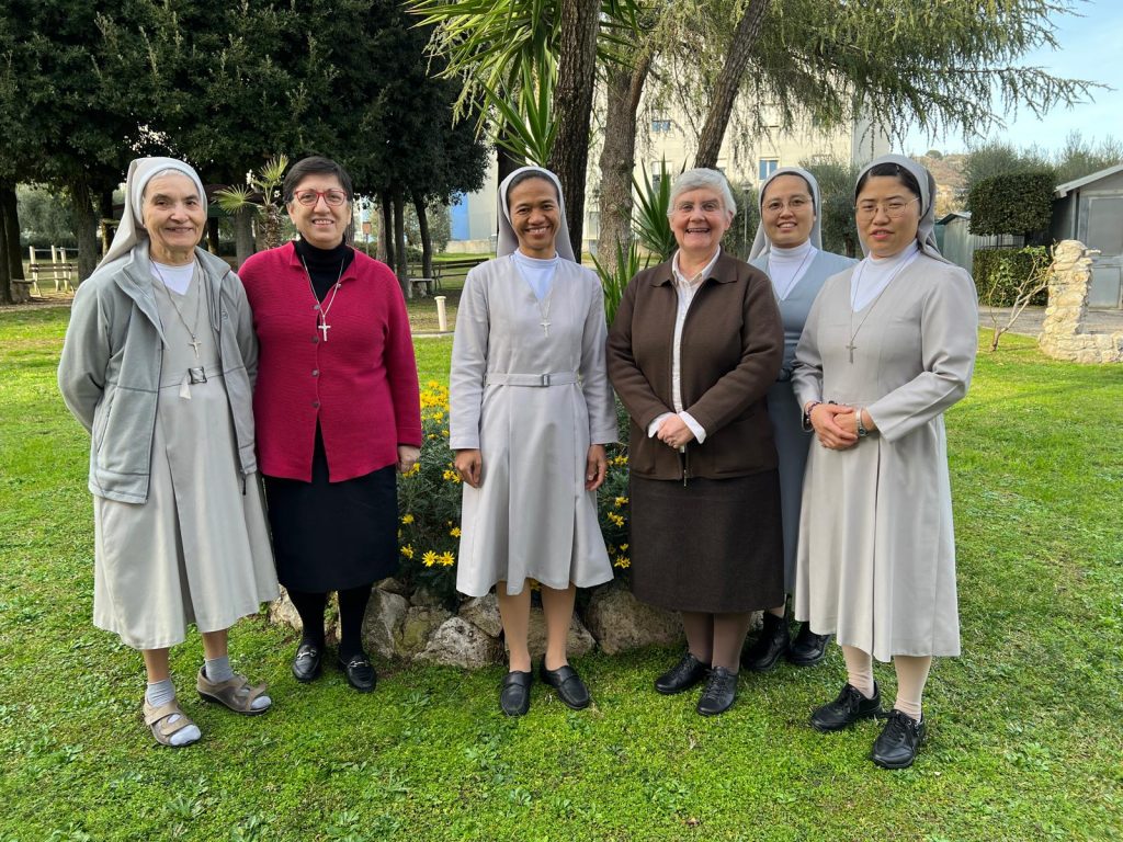 6 Hermanas Hospitalarias en Piceno