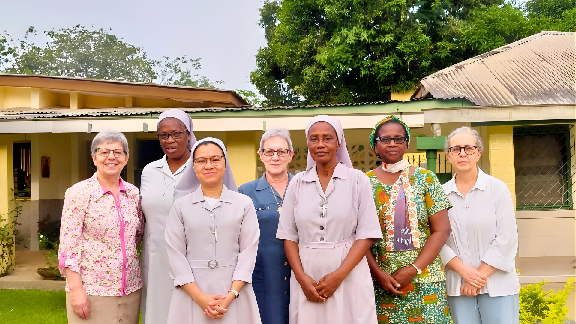 Visita canónica a los centros de la Delegación de Inglaterra en África (Ghana)