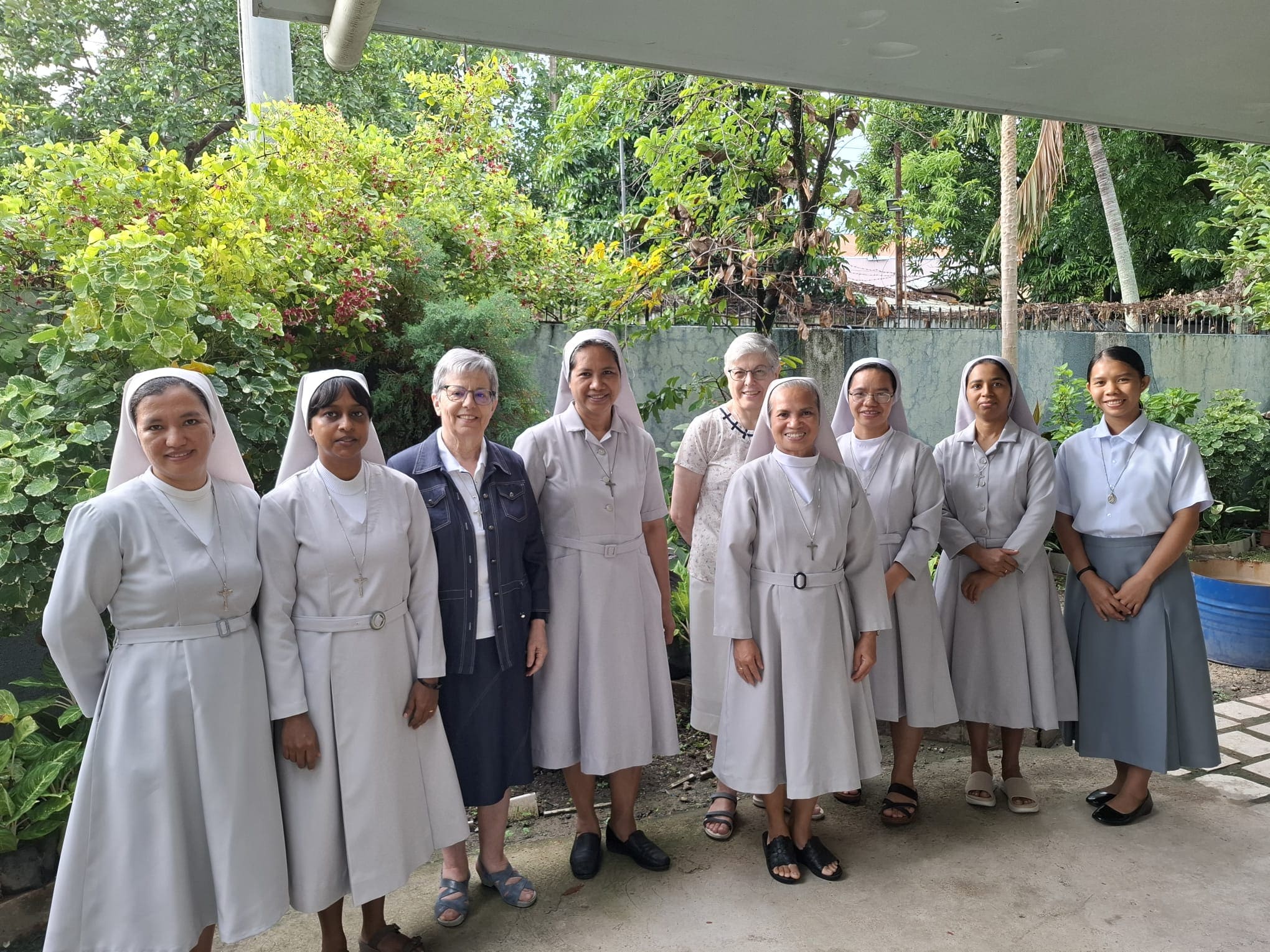 Hermanas Hospitalarias reunidas en Filipinas
