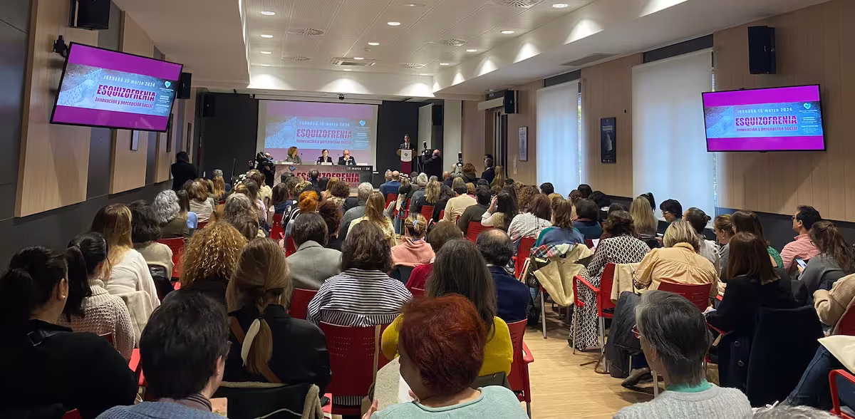 imagen de la conferencia sobre la esquizofrenia