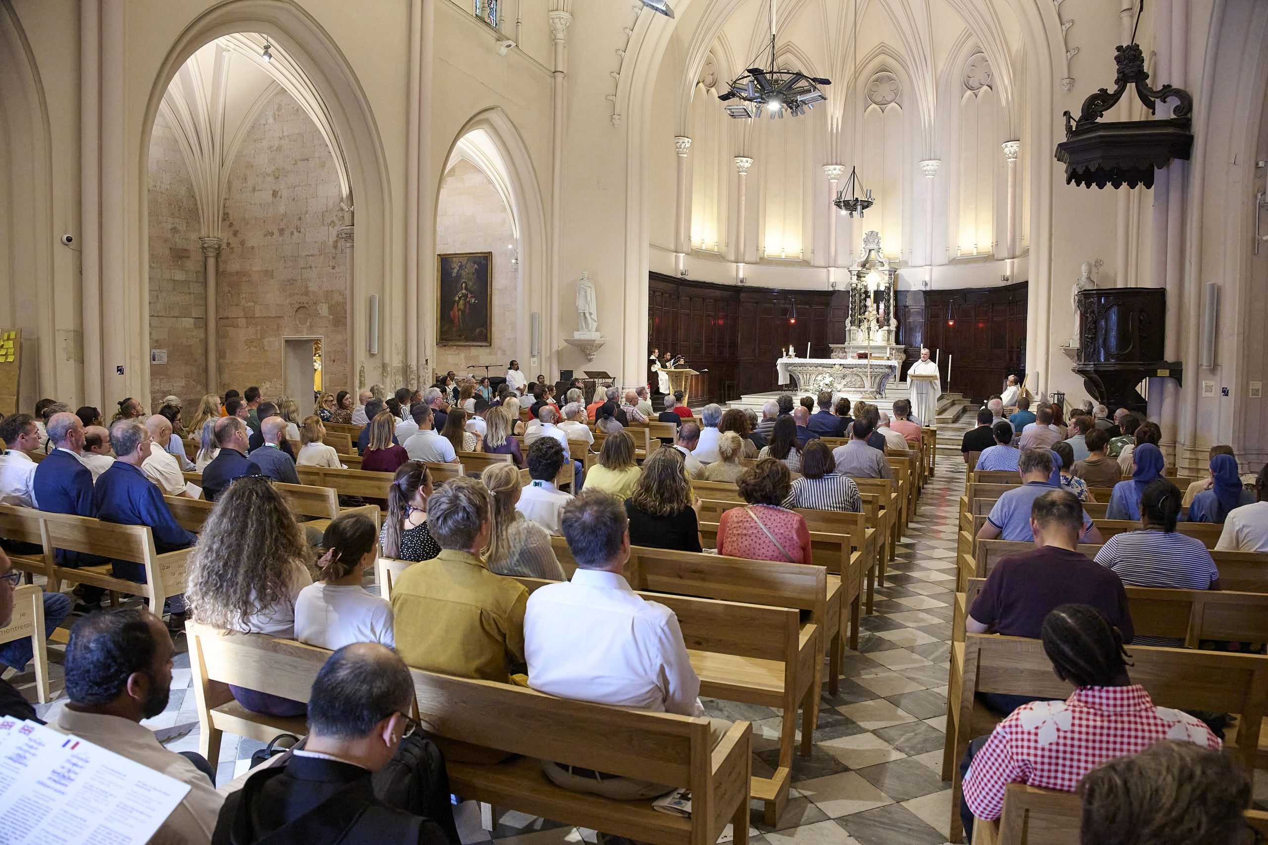 imagen de gente en el congreso de Marsella